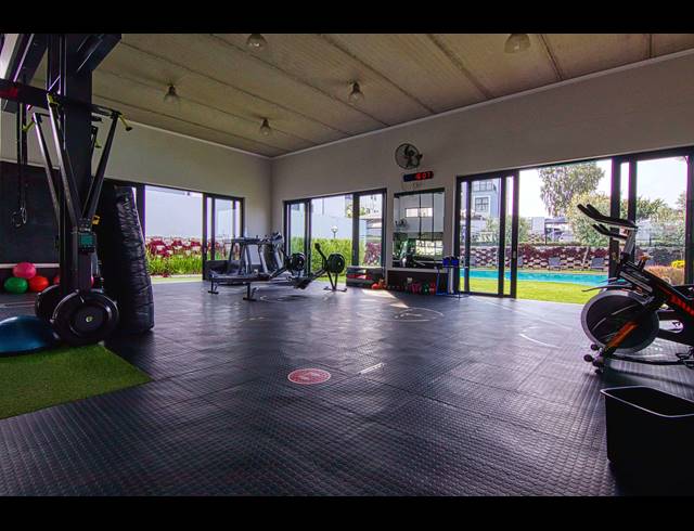 3 BEDROOM APARTMENT SOLD IN BRYANSTON